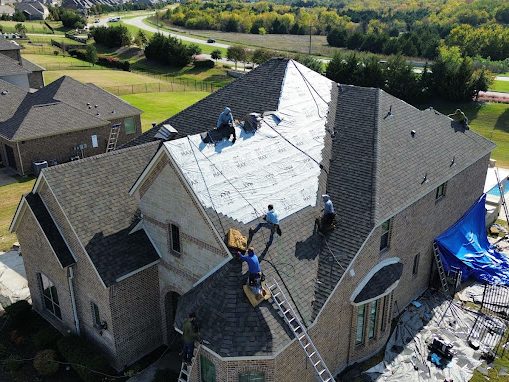 Roofer In Forney, TX