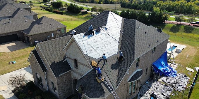 Roofer In Forney, TX